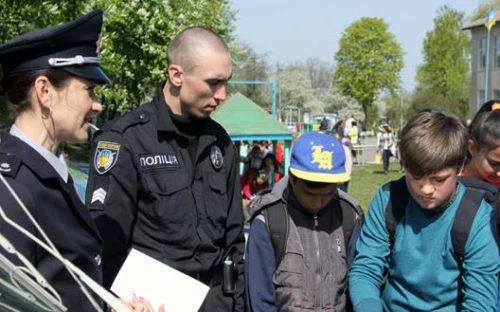 Ваша дитина 10 днів не була у школі? Чекайте на візит поліції | Корабелов.ИНФО