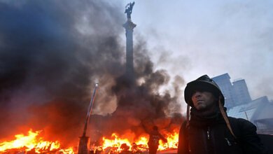 До гибели первого милиционера на Майдане убили 15 протестующих, - расследование | Корабелов.ИНФО