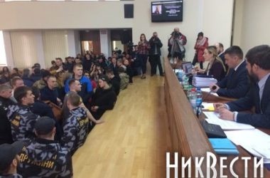 Москаленко досрочно закрыла сессию, на которой активисты требовали объявить недоверие губернатору Савченко | Корабелов.ИНФО