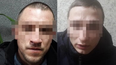 "Забирали все, аж до елітного алкоголю та парфумів". Миколаївські оперативники затримали квартирних крадіїв | Корабелов.ИНФО