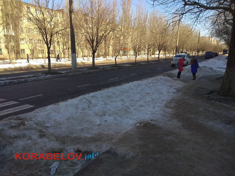 "В чем дело? Ждут, когда само растает?" - житель Корабельного недоволен районной властью | Корабелов.ИНФО image 2