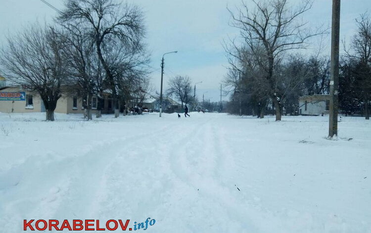 Не всім у Корабельному районі пощастило бачити 1 березня на своїх вулицях снігоприбиральну техніку | Корабелов.ИНФО image 3