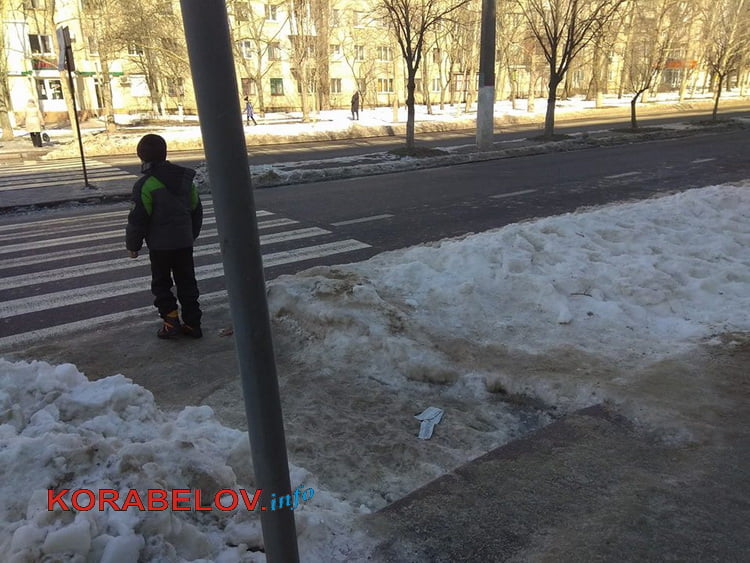 "В чем дело? Ждут, когда само растает?" - житель Корабельного недоволен районной властью | Корабелов.ИНФО image 3