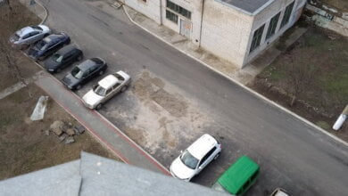 "Вместе со снегом сошел асфальт", - житель Корабельного района о новом сезоне "сериала "Г*вно и люди" | Корабелов.ИНФО