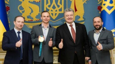 Деньги на квартиру олимпийцу Абраменко забрали у николаевских футболистов (Видео) | Корабелов.ИНФО