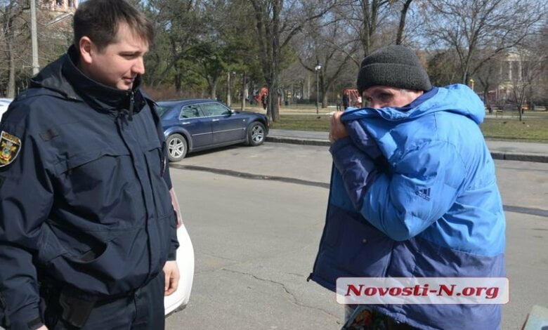 В Николаеве задержали мужчину, который мастурбировал среди бела дня (видео) | Корабелов.ИНФО