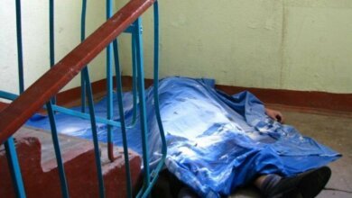 Труп мужчины, погибшего во время пожара в Корабельном районе, полдня пролежал на лестничной площадке | Корабелов.ИНФО