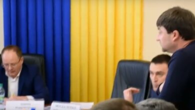 «Вова, фильтруй базар! Шо ты тут понты лепишь?» - депутаты повздорили в Николаевском облсовете (видео) | Корабелов.ИНФО