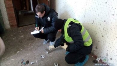 В Киеве мужчина бросил гранату в коллекторов, которые пришли за его квартирой | Корабелов.ИНФО