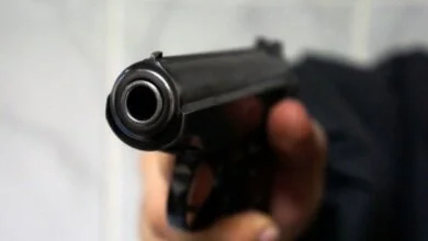 Нетверезий хуліган відкрив стрілянину біля супермаркету в Корабельному районі (Відео) | Корабелов.ИНФО image 1