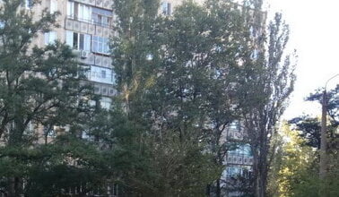 "У нас случилась беда: одну из квартир начали сдавать посуточно", - жители многоэтажки в Корабельном просят помощи | Корабелов.ИНФО image 2