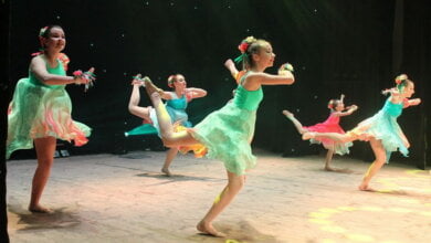 "За ветром бегу"... Серед кращих танцювальних колективів Півдня України - ансамблі з Корабельного району Миколаєва | Корабелов.ИНФО image 1