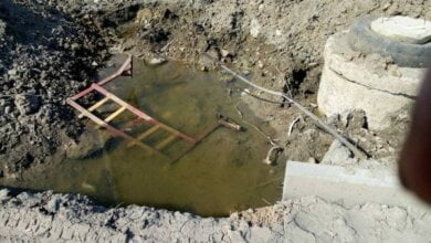 "Засыпаем постепенно", - водоканал с 2017 г. не может навести порядок со своими ямами в Корабельном районе | Корабелов.ИНФО image 1