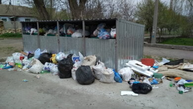 Корабельный район Николаева оказался завален мусором: КП «Обрій» имеет проблемы с топливом | Корабелов.ИНФО image 1