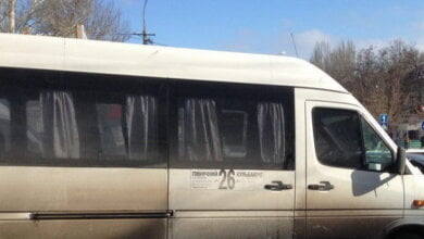 Водитель "маршрутки" в Корабельном районе "покрыл" женщину "трехэтажным матом" | Корабелов.ИНФО