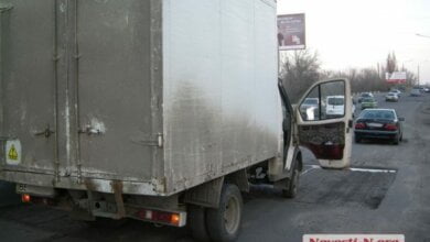 Очередное ДТП на пр. Богоявленском: перед Широкобальским мостом «Газель» «догнала» «Мерседес» | Корабелов.ИНФО image 2