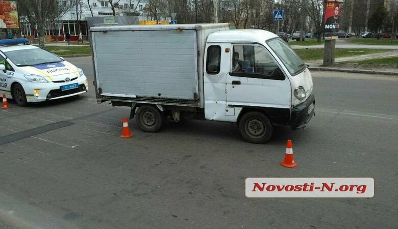 В Николаеве грузовик на пешеходном переходе сбил женщину с ребенком | Корабелов.ИНФО