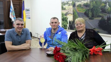 Сенкевич пообещал квартиру паралимпийцу Яровому | Корабелов.ИНФО