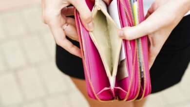 Девушка-парикмахер в Николаеве переночевала с двумя клиентами – наутро один из них ее обокрал | Корабелов.ИНФО