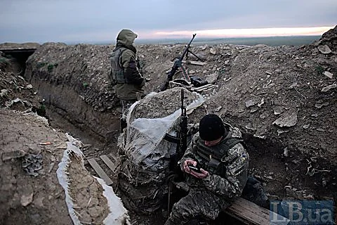 За сутки на Донбассе боевики совершили 61 обстрел: семеро украинских военных пострадали | Корабелов.ИНФО