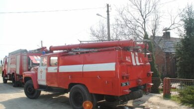 12 пожежників та 3 одиниці техніки гасили лазню в Корабельному районі | Корабелов.ИНФО image 1