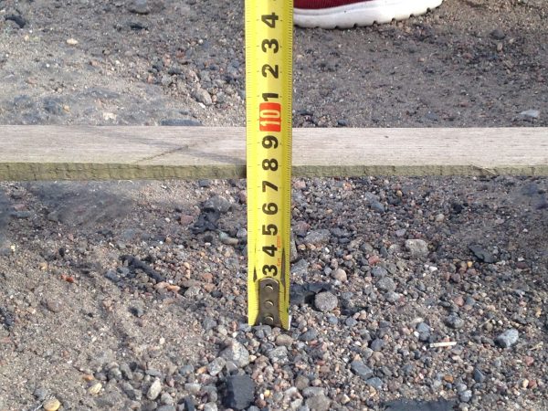 "Ездить невозможно": в Корабельном районе глубина ям на дорогах достигает 17 см | Корабелов.ИНФО image 6