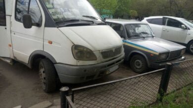 Водитель "маршрутки" № 32 в Николаеве разъезжал с фальшивыми номерами | Корабелов.ИНФО image 1