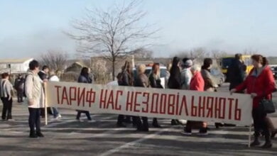 "Банду геть!.. Шаповалову геть!" - появилось видео, как в Галицыново перекрыли трассу, бастуя против повышения цены на проезд | Корабелов.ИНФО