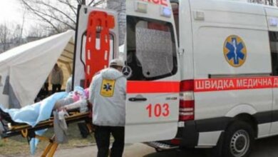 В двух городах Украины школьники массово упали в обморок на линейках | Корабелов.ИНФО