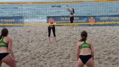 Вихованці спортшколи Корабельного району гідно виступили у фіналі Чемпіонату України з пляжного волейболу | Корабелов.ИНФО image 1