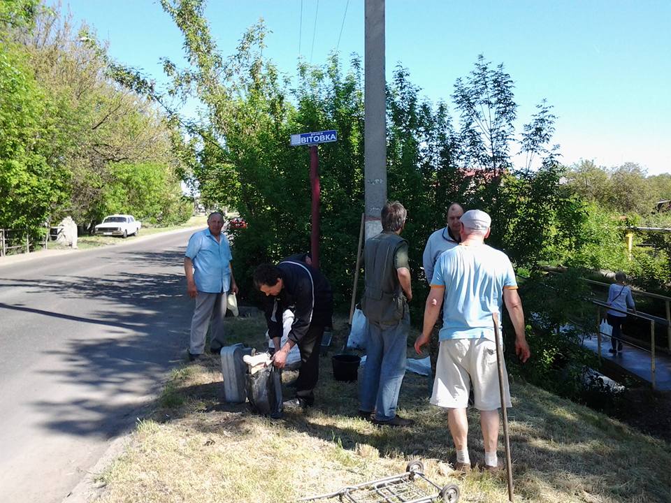 "Еще Потёмкин плавал здесь на лодке". В Корабельном районе активисты установили табличку "Річка Вітовка" | Корабелов.ИНФО image 16