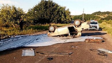 17-летний водитель погиб, пассажиры госпитализированы: на Николаевщине перевернулся «ВАЗ» с подростками | Корабелов.ИНФО image 1