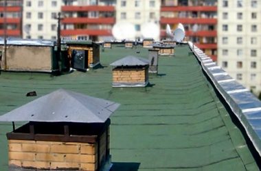 Рабочий в Николаеве упал с крыши и от полученных травм скончался в больнице | Корабелов.ИНФО