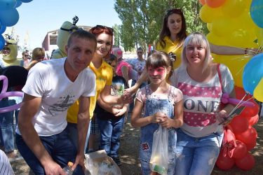 Мультяшный патруль, возможность порулить, фокусы и дискотека: дети побывали в гостях у портовиков в Корабельном районе | Корабелов.ИНФО image 30