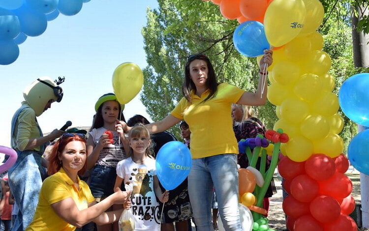 Мультяшный патруль, возможность порулить, фокусы и дискотека: дети побывали в гостях у портовиков в Корабельном районе | Корабелов.ИНФО image 18