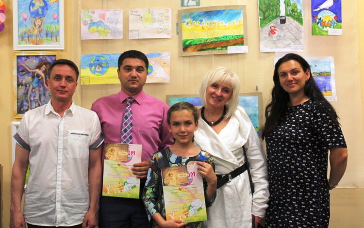 "Діти Миколаєва - за мир!" Малюнки авторів з Корабельного району - серед кращих у міському конкурсі (ВІДЕО) | Корабелов.ИНФО image 2