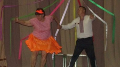 Вчителі "запалили" залу школи в селі Галицинове (ВІДЕО) | Корабелов.ИНФО