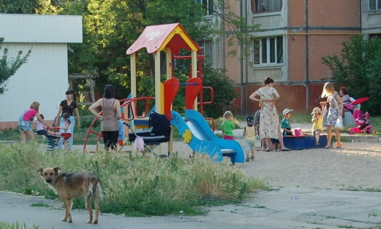 Прямо на детской площадке в Николаеве мужчина показывал детям свои гениталии | Корабелов.ИНФО image 1