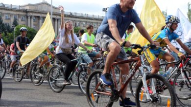 Александр Сенкевич и Алексей Савченко не упустили возможности попиариться на  фестивале «Миколесо» | Корабелов.ИНФО