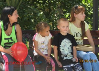 Рожевий слон і динозавр, морозиво і безліч розваг: у Корабельному районі відсвяткували День захисту дітей | Корабелов.ИНФО image 17