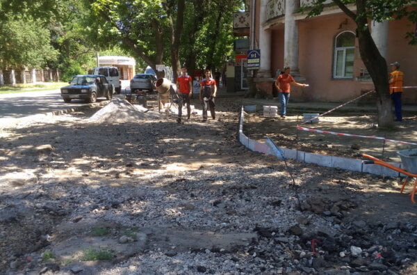 В Корабельном районе начали капитальный ремонт тротуарной части пр. Богоявленского | Корабелов.ИНФО