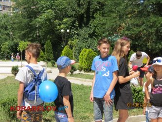 Рожевий слон і динозавр, морозиво і безліч розваг: у Корабельному районі відсвяткували День захисту дітей | Корабелов.ИНФО image 49