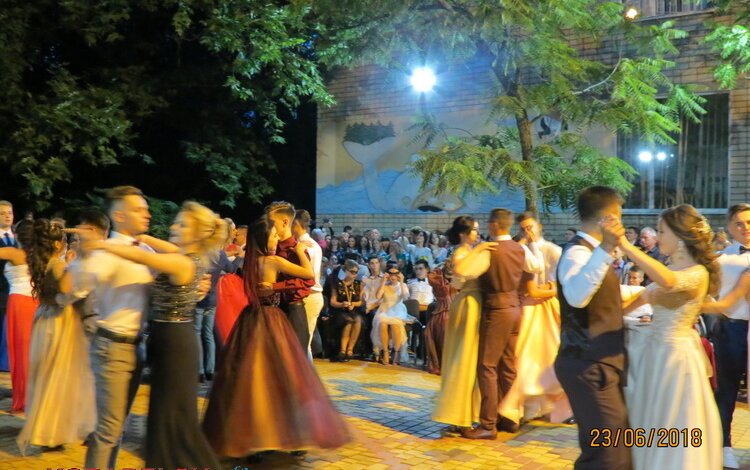 выпускной 2018 г. в гимназии № 3