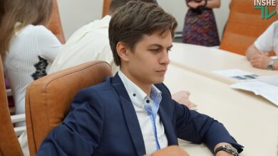 Сын одного из одиозных экс-владельцев ЧСЗ Чуркиных предложил Николаеву троллейбусы «ЛАЗ» | Корабелов.ИНФО