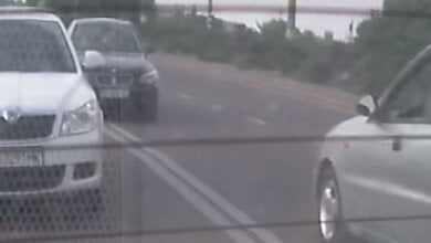Водитель "BMW" на Широкобальском мосту выехал на встречную полосу – лишь чудом не случилась авария (ВИДЕО) | Корабелов.ИНФО
