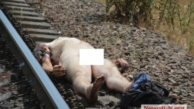 Самоубийца бросился под тепловоз в Николаеве - мужчине отрезало голову (18+) | Корабелов.ИНФО image 2