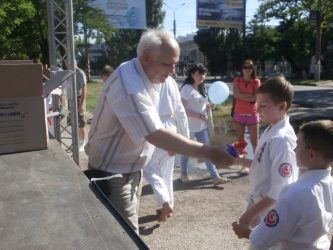 Яркий концерт, чествование спортсменов, призы и веселье: в Корабельном отметили День молодежи (ФОТО, ВИДЕО) | Корабелов.ИНФО image 20