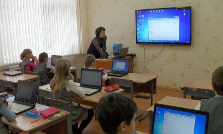 В Николаеве для школ горсовет купит ноутбуки, мышки, телевизоры... | Корабелов.ИНФО