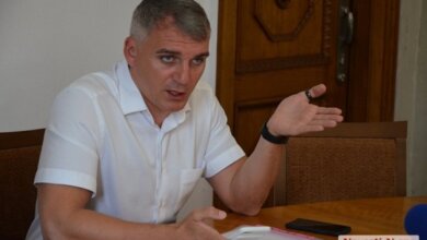 «Не справились», – Сенкевич раскритиковал начальника управления транспорта за организацию пассажироперевозок | Корабелов.ИНФО image 1