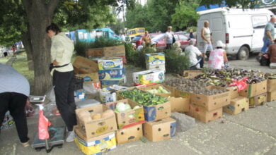 Ходять, ходять... Толку - нуль. Проведено черговий рейд адміністрації Корабельного району "проти стихійної торгівлі" | Корабелов.ИНФО image 2